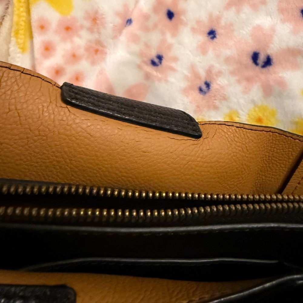 HOBO Vida Black Leather Tote Bag - Picture 13 of 15